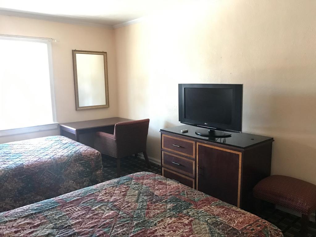 Budget Inn Downtown Mobile Buitenkant foto